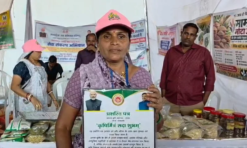 (सेवा संकल्प अभियान/ सेवा की कहानी) प्राकृतिक खेती अपनाकर श्रीमती पवित्रा नागर बनीं आत्मनिर्भर, हर महीने कमा…